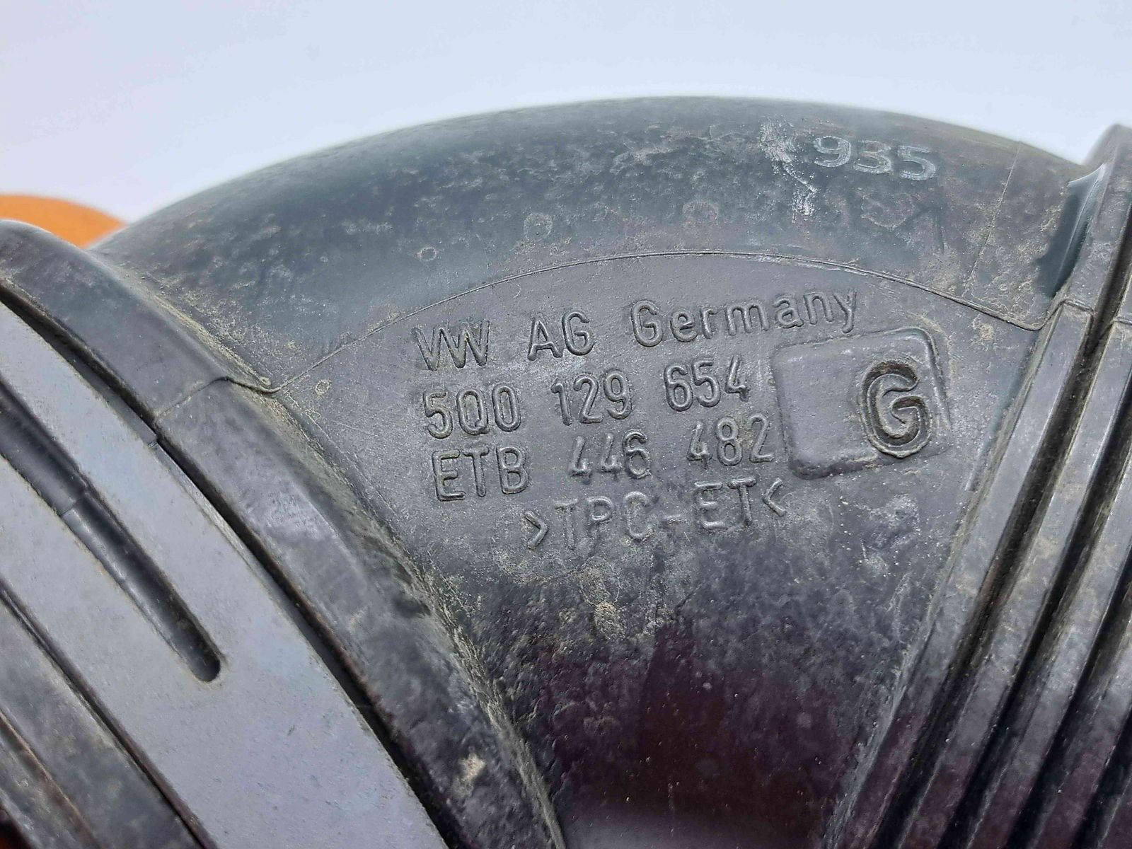 Tub admisie aer Volkswagen Golf 7 (5G) [Fabr 2014-prezent] 5Q0129654G 1.6 TDI DCZA 88KW / 120CP - imagine 2