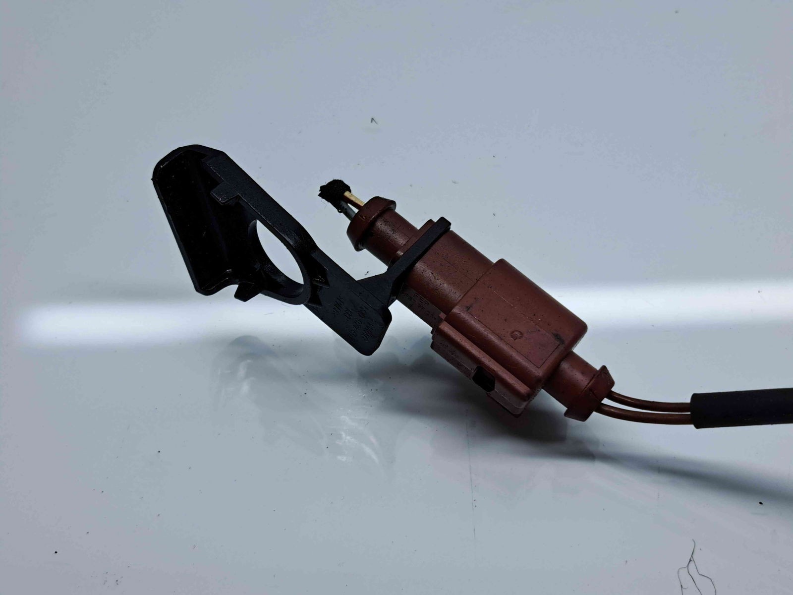 Injector Adblue Volkswagen Passat B8 (3G2) [Fabr 2015-prezent] 04L131113P 1.6 TDI DCZA 88KW / 120CP - imagine 3