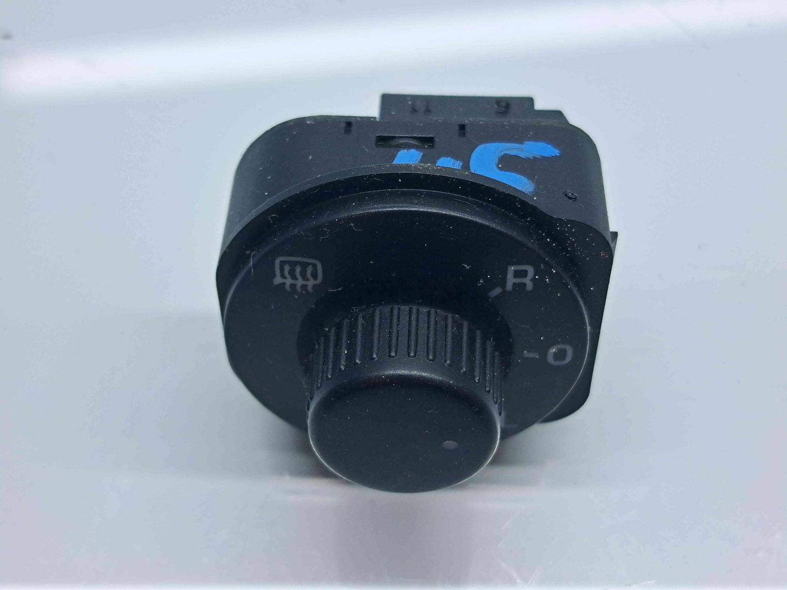 Buton reglaj oglinzi Skoda Octavia 2 Combi (1Z5) [Fabr 2004-2013] Facelift 1Z02959565E - imagine 2