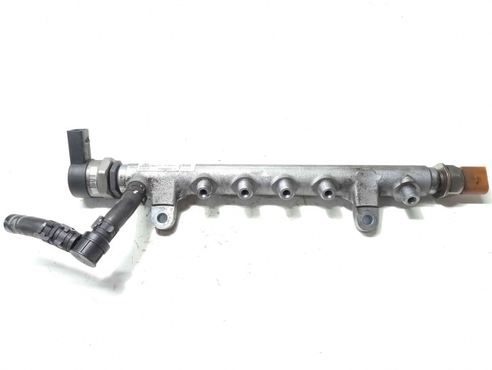 Rampa injectoare 03L130089A Audi A5 2.0 CAHA 2007-2015