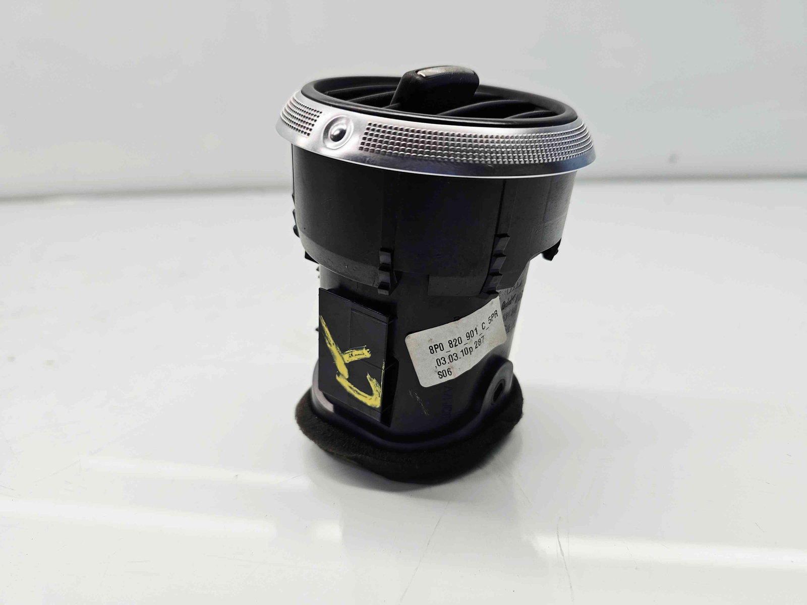 Grila aerisire centrala Audi A3 Sportback (8PA) [Fabr 2004-2013] Facelift 8P0820901C - imagine 2