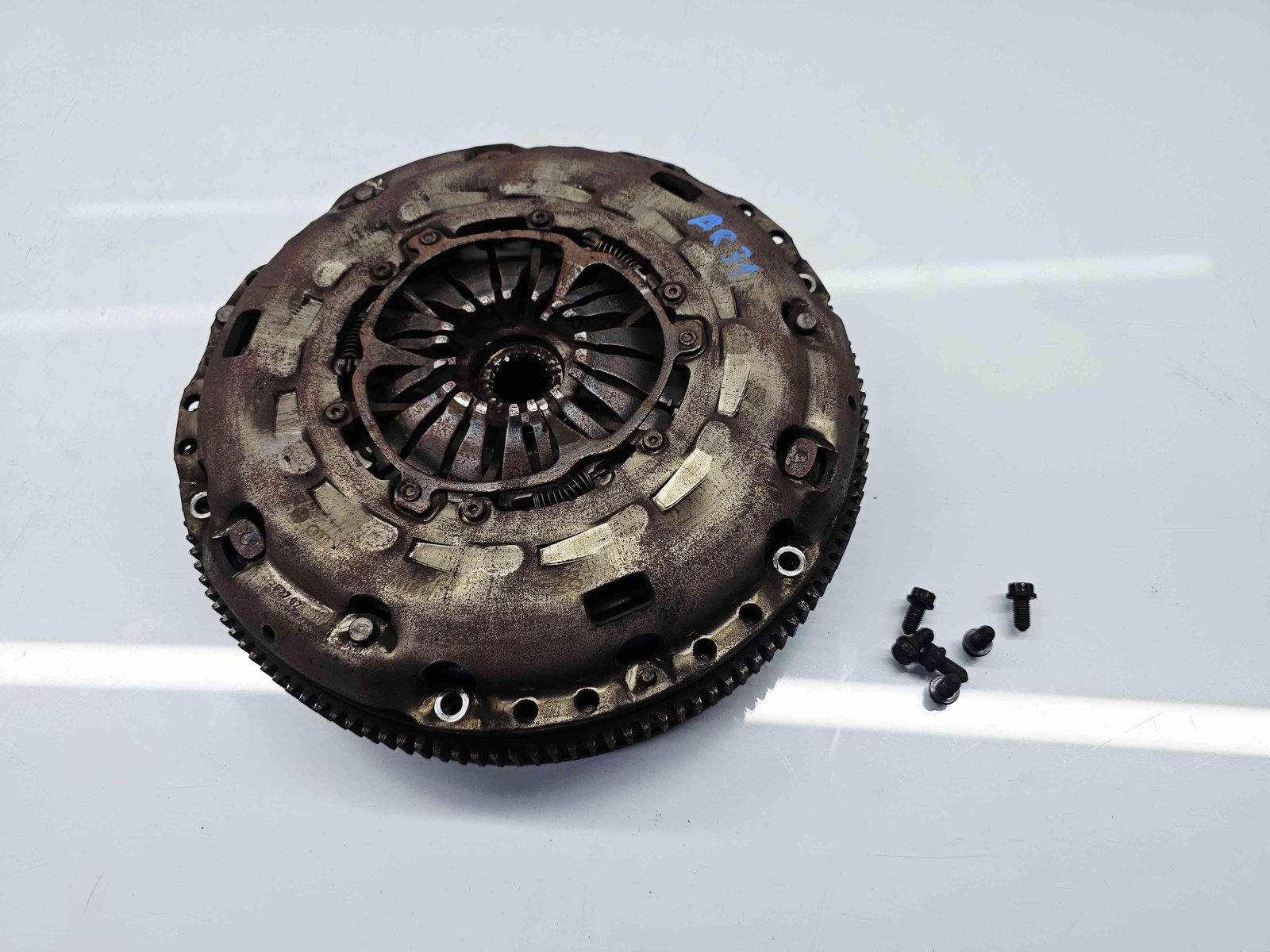 Kit ambreiaj volanta masa dubla Audi A3 Sportback (8PA) [Fabr 2004-2013] Facelift 2.0 TDI CFFBOEM 103KW / 140CP - imagine 1