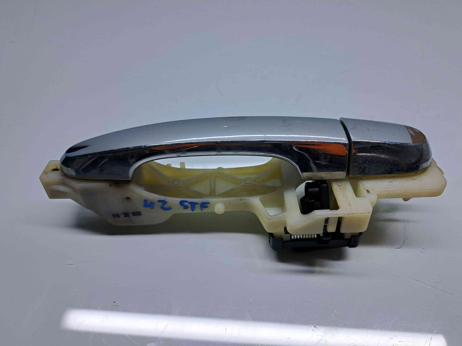 Maner usa stanga fata Kia Sorento 2 [Fabr 2009-2015] BRIGHT SILVER - imagine 2