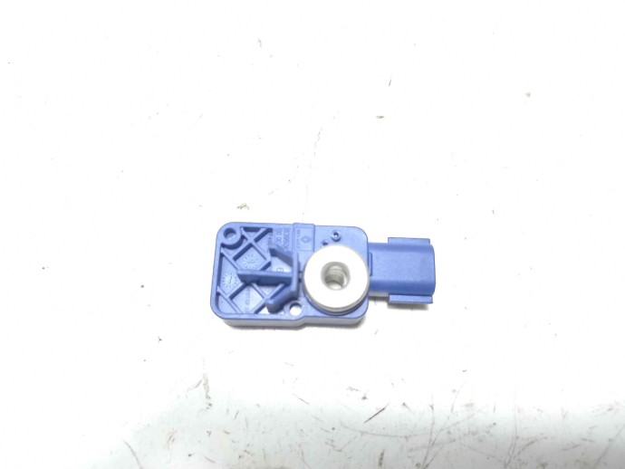 Senzor impact 988304337R Dacia Logan 2 1.5 K9K 2012-2022