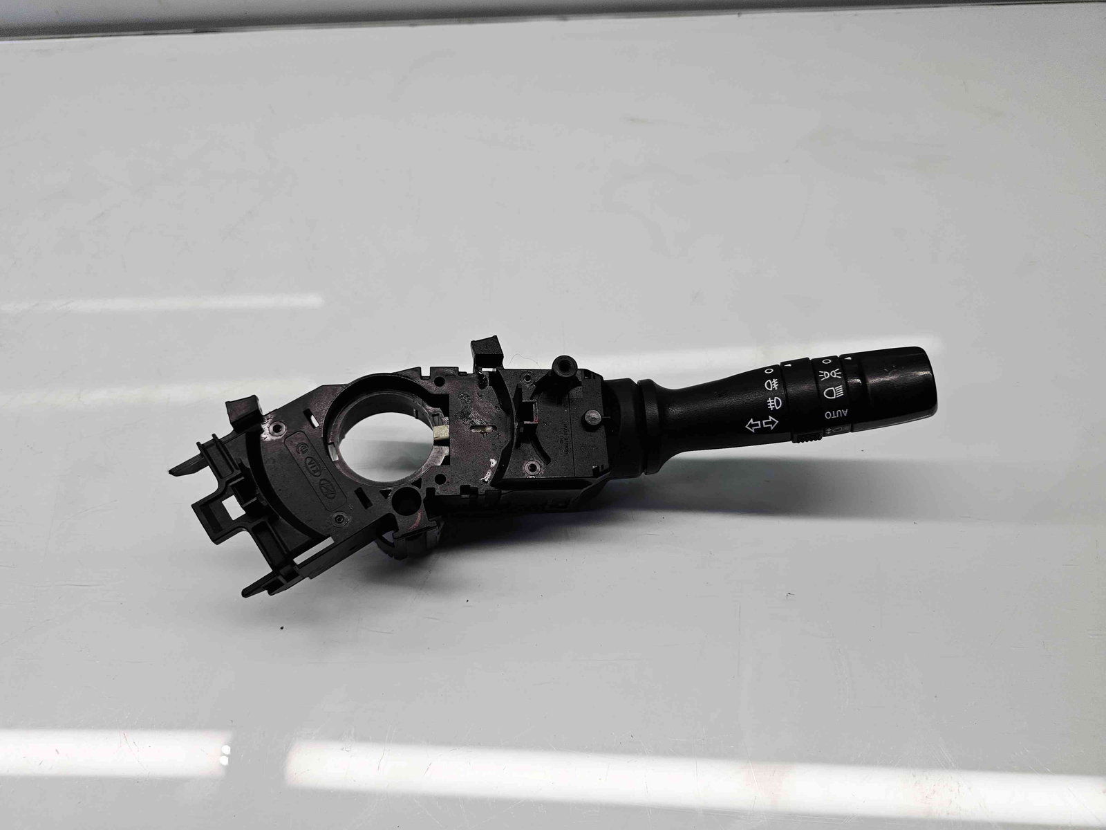 Maneta semnalizare Kia Sorento 2 [Fabr 2009-2015] OEM - imagine 2