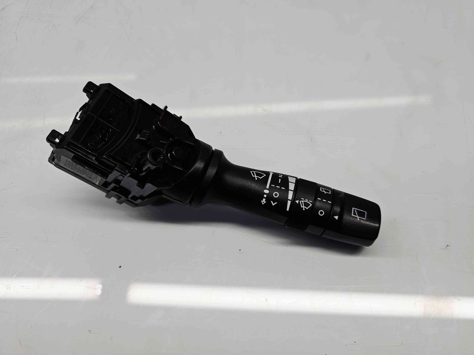 Maneta stergator Kia Sorento 2 [Fabr 2009-2015] 934202P560 - imagine 1