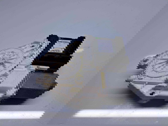 Motoras geam dreapta fata Audi A3 Sportback (8PA) [Fabr 2004-2013] Facelift 8P0059801M