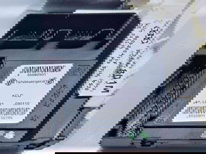 Motoras geam dreapta fata Audi A3 Sportback (8PA) [Fabr 2004-2013] Facelift 8P0059801M