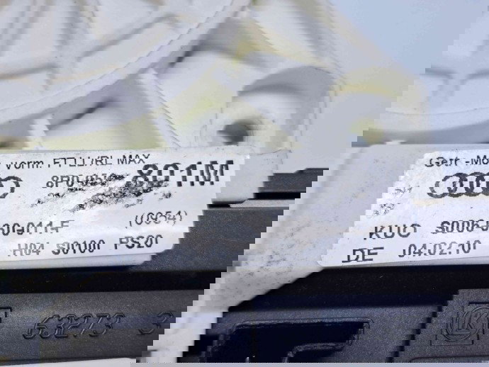 Motoras geam dreapta fata Audi A3 Sportback (8PA) [Fabr 2004-2013] Facelift 8P0059801M