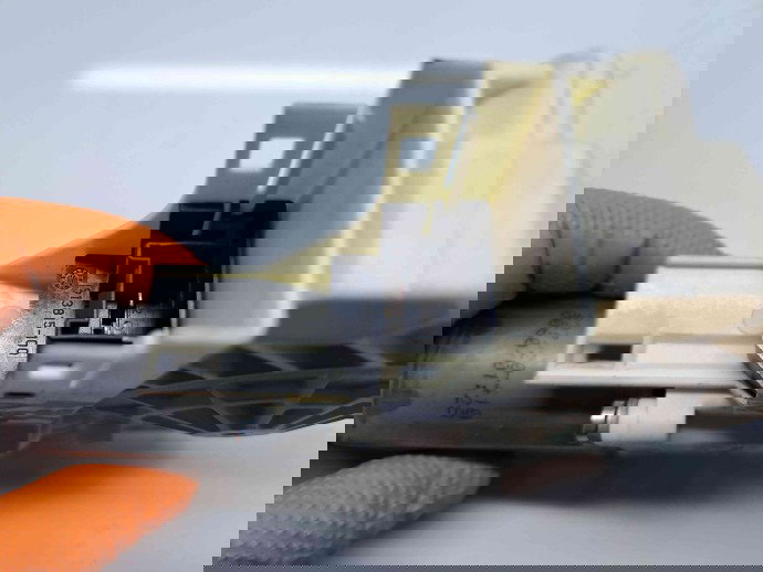 Motoras geam dreapta fata Audi Q7 (4LB) [Fabr 2006-2014] Facelift 8K0959802A