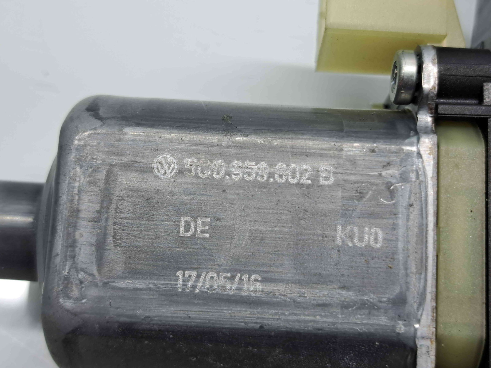 Motoras geam dreapta fata Skoda Octavia 3 Combi (5E5) [Fabr 2012-prezent] 5Q0959802B - imagine 2