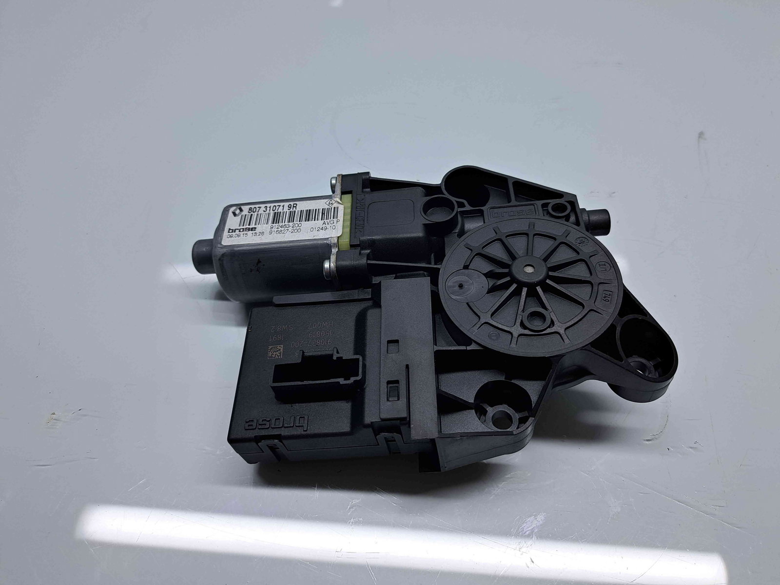 Motoras geam stanga fata Renault Megane 3 [Fabr 2008-2015] Facelift 807310719R - imagine 1