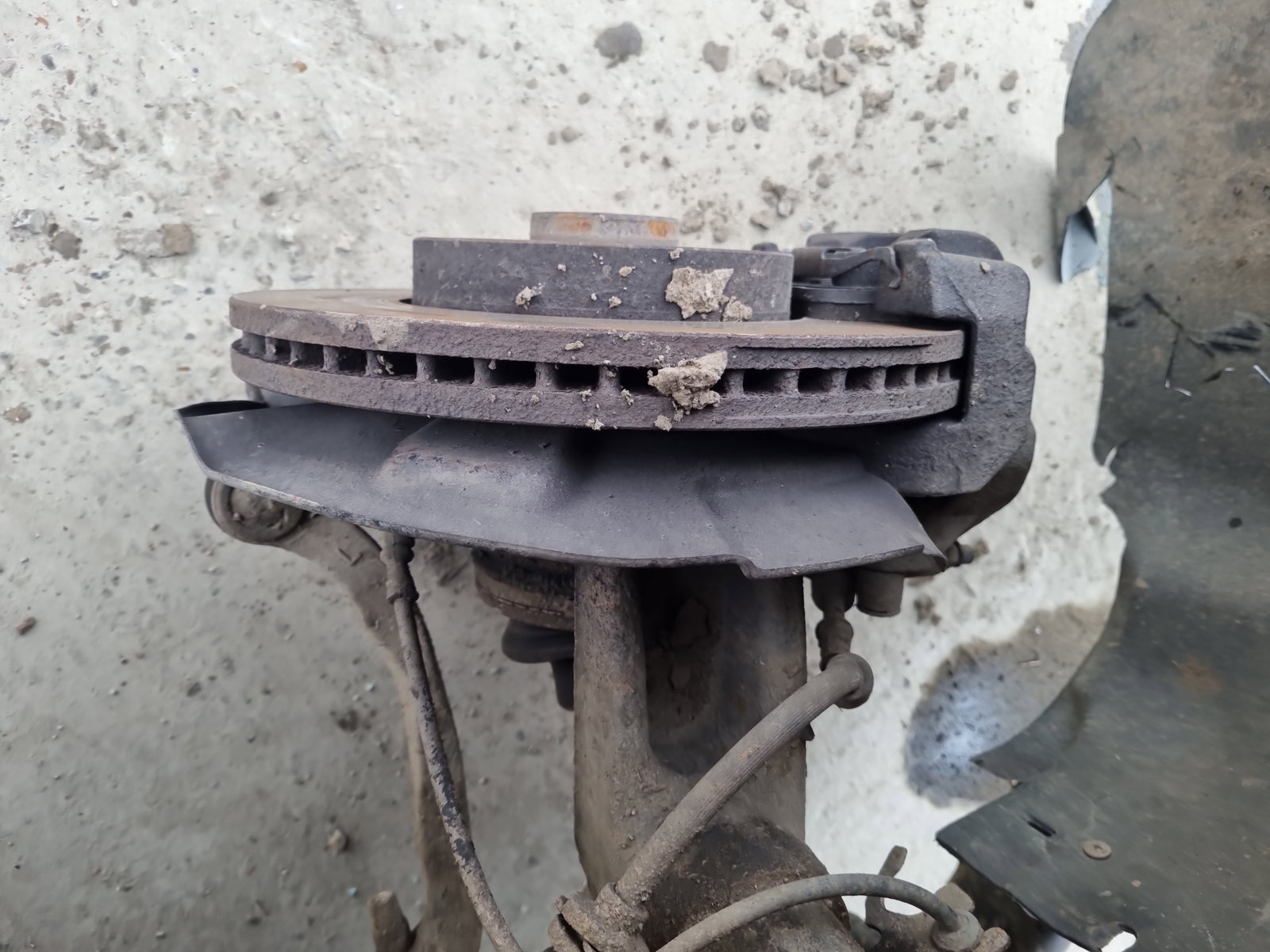 Fuzeta fata stanga Volkswagen Transporter 5 (7HB, 7HJ) [Fabr 2004-2013] 2.0 TDI CAA 75KW / 102CP - imagine 2