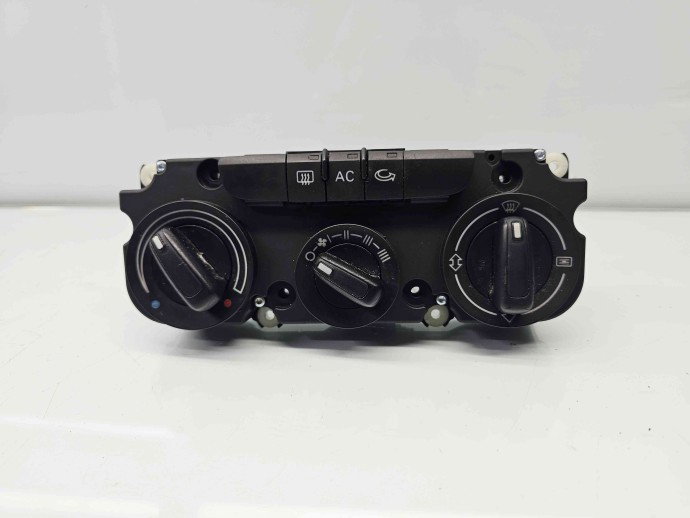  Panou comanda clima Audi A3 Sportback (8PA) [Fabr 2004-2013] Facelift 8P0820047D