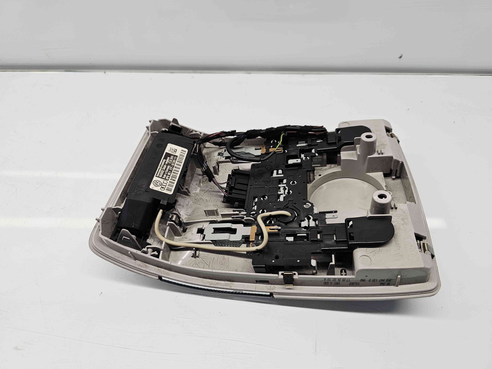 Plafoniera fata Audi A3 Sportback (8PA) [Fabr 2004-2013] Facelift 8P0947135D - imagine 5