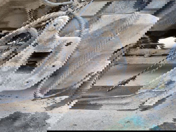 Lonjeron stanga Volkswagen Transporter 5 (7HB, 7HJ) [Fabr 2004-2013] OEM