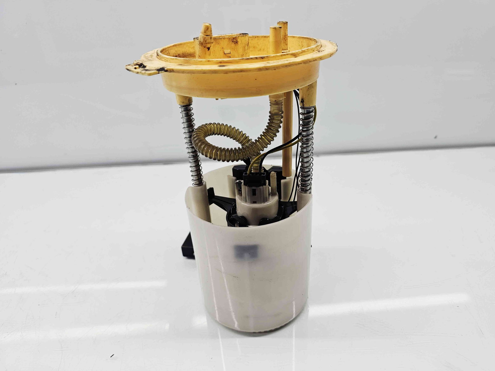 Pompa combustibil Audi A3 Sportback (8PA) [Fabr 2004-2013] Facelift OEM 2.0 TDI CFFB 103KW / 140CP - imagine 4