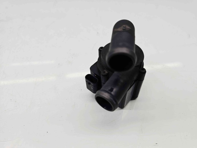 Pompa recirculare apa Audi A3 Sportback (8PA) [Fabr 2004-2013] Facelift 5N0965561 2.0 TDI CFFB 103KW / 140CP