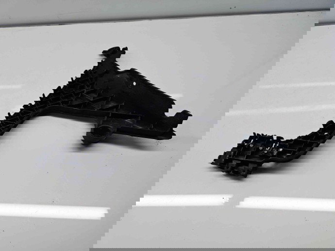 Suport bara dreapta spate Audi A3 Sportback (8PA) [Fabr 2004-2013] Facelift 8P4807378B