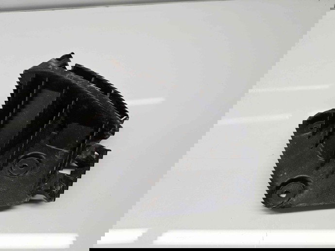 Suport bara dreapta spate Audi A3 Sportback (8PA) [Fabr 2004-2013] Facelift 8P4807394A