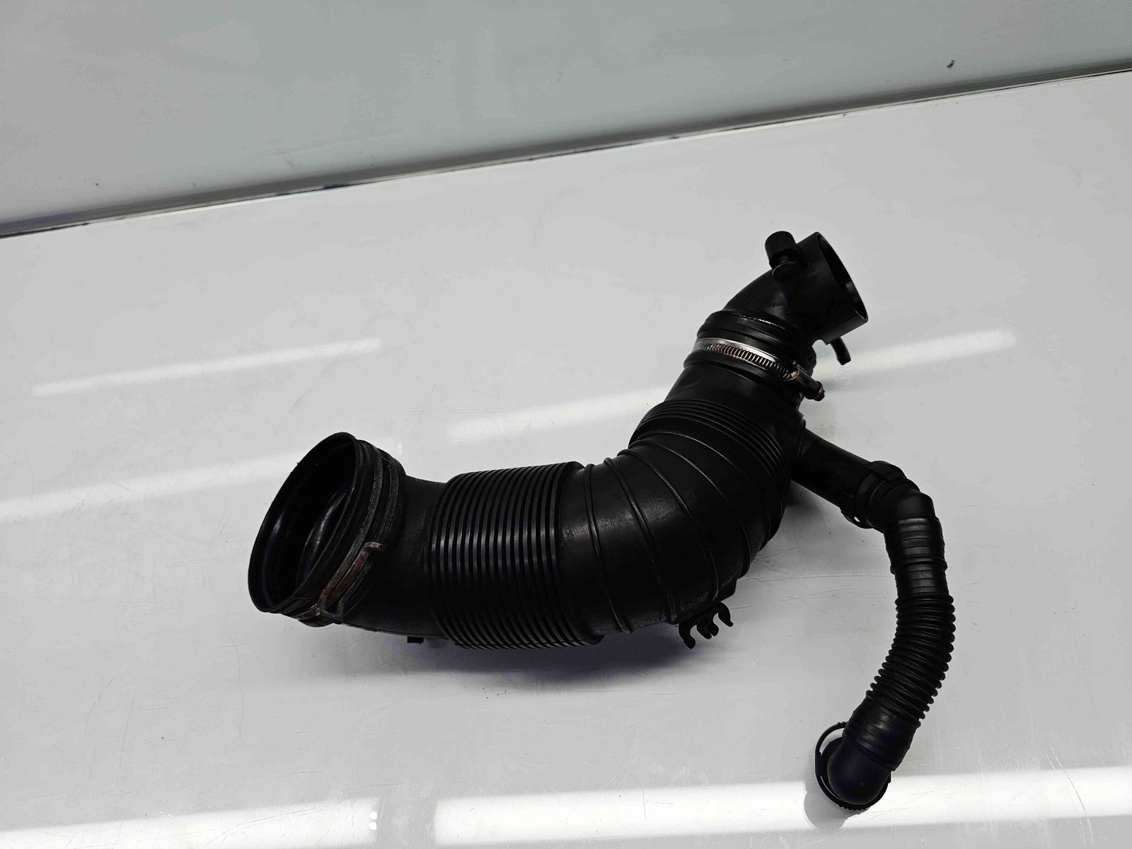 Tub admisie aer Skoda Octavia 2 Combi (1Z5) [Fabr 2004-2013] Facelift 3C0129654 2.0 TDI CEGA 125KW / 170CP - imagine 4