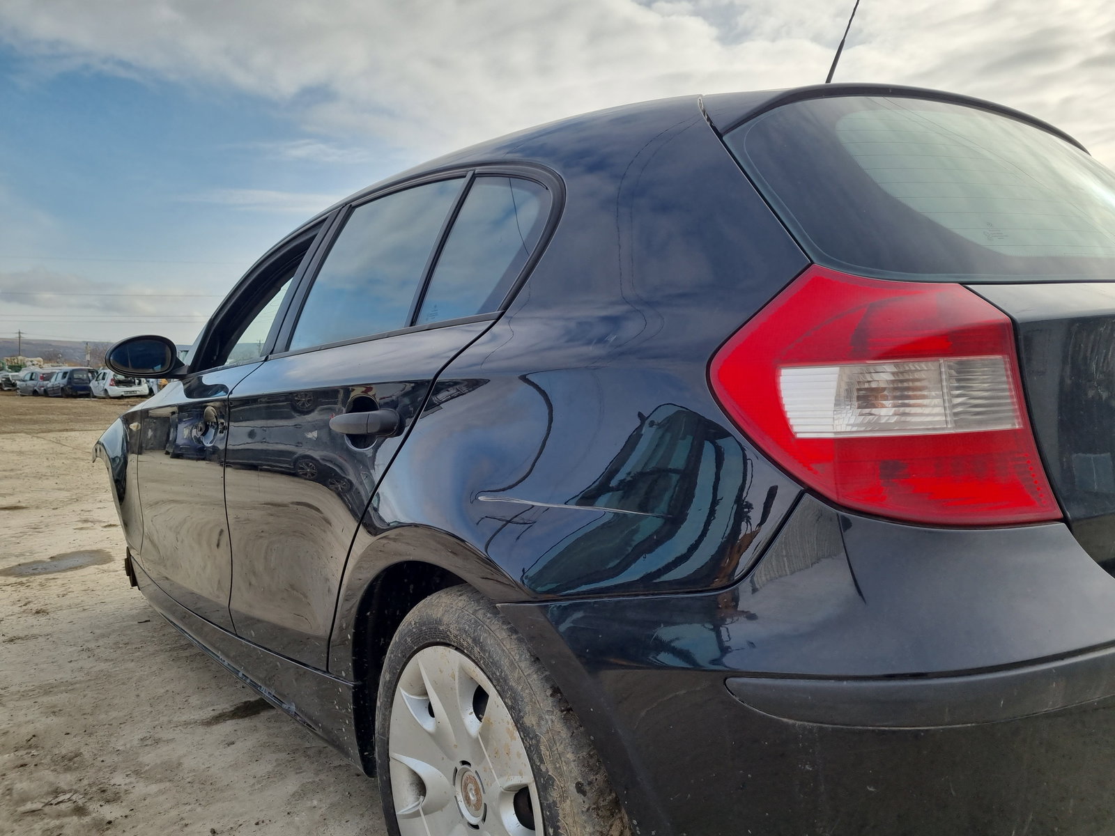 Aripa stanga spate Bmw 1 (E81, E87) [Fabr 2004-2010] OEM - imagine 2