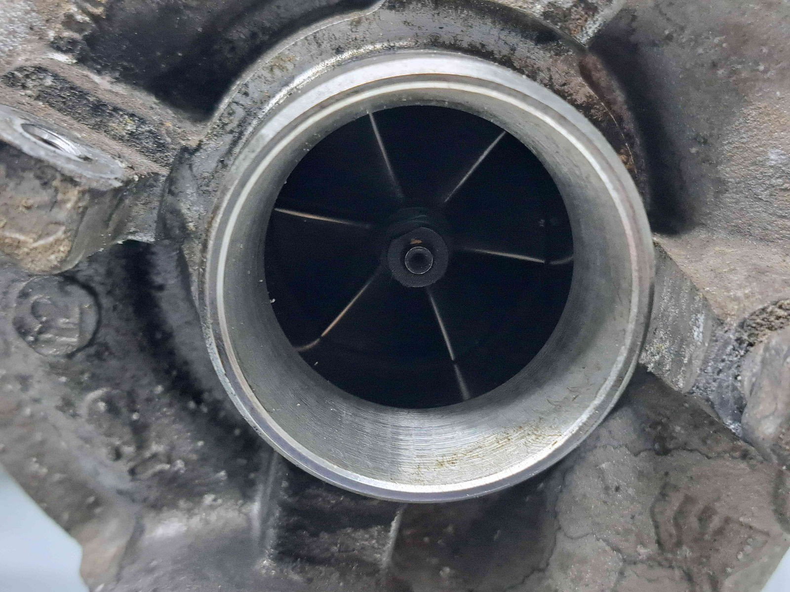 Turbina Volkswagen Passat B7 (362) [Fabr 2010-2014] 03L253056T 2.0 TDI CFHA 81KW / 110CP - imagine 3