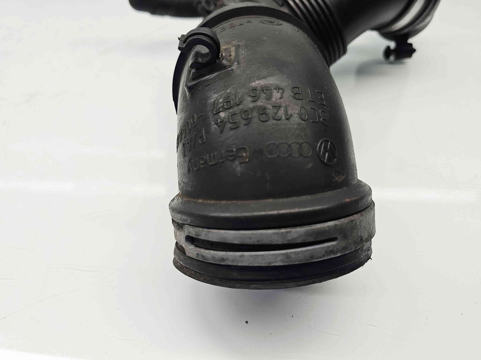 Tub admisie aer Volkswagen Passat B7 (362) [Fabr 2010-2014] 3C0129654 2.0 TDI CEGA 125KW / 170CP - imagine 6