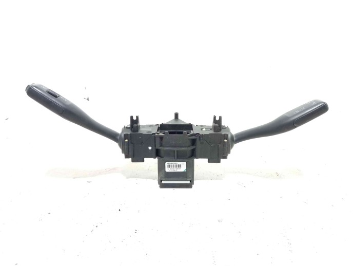 Ansamblu manete 8E0953503B Dacia Logan 2 1.5 K9K 2012-2022