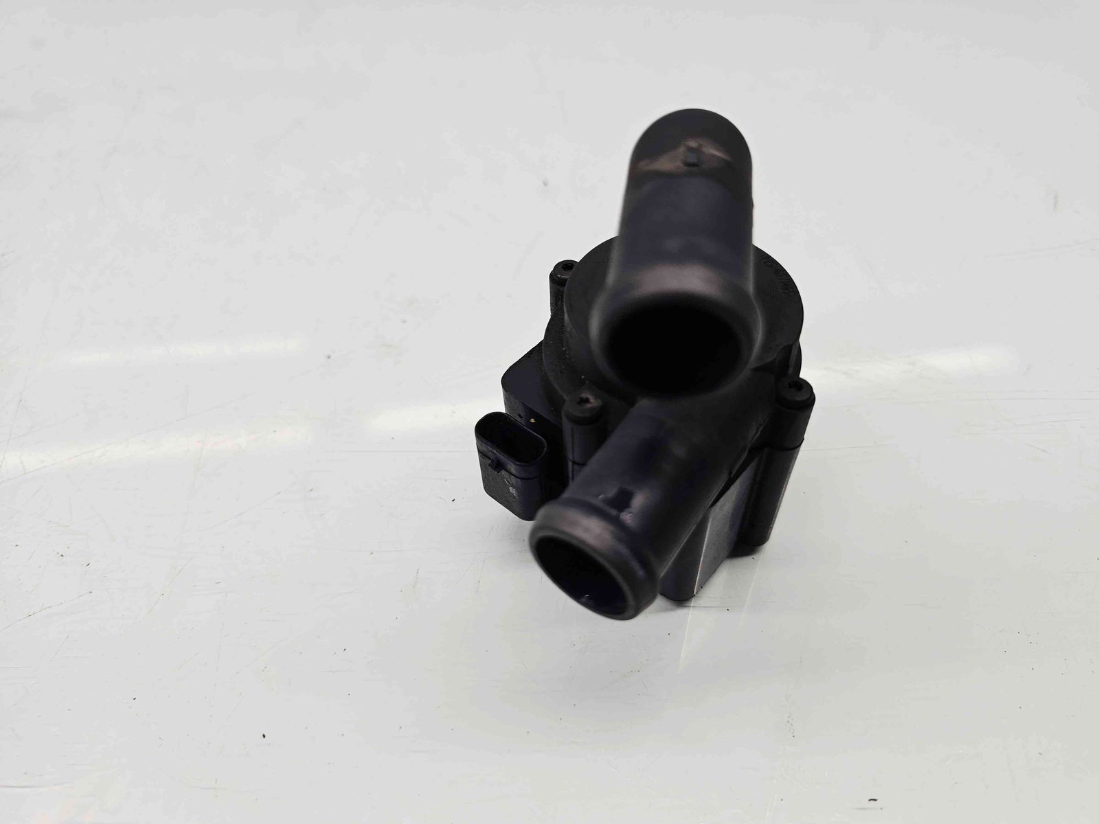 Pompa recirculare apa Seat Altea XL (5P5, 5P8) [Fabr 2006-2015] 5N0965561 2.0 TDI CFFB 103KW / 140CP - imagine 2