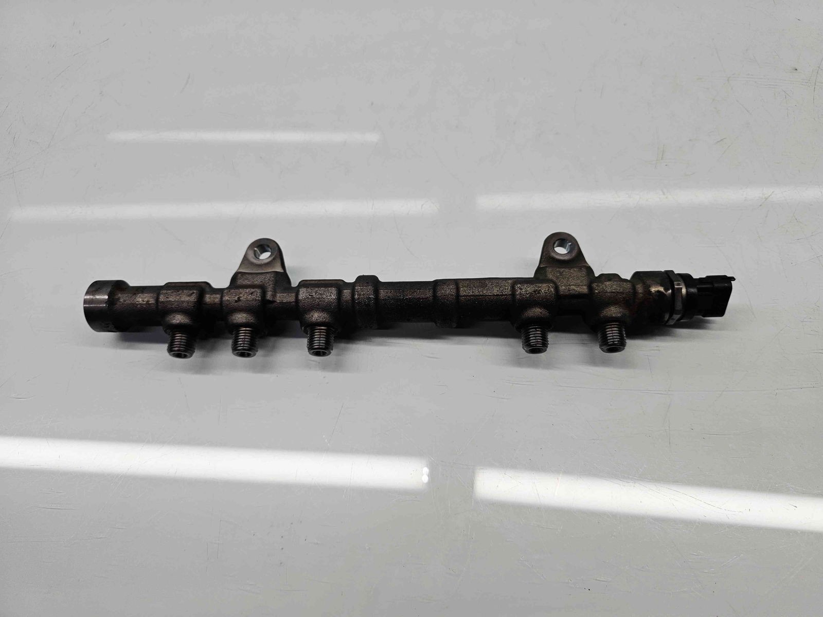 Rampa injectoare Fiat Qubo (225) [Fabr 2008-2015] 55234437 1.3 199B4000 62KW / 85CP - imagine 1