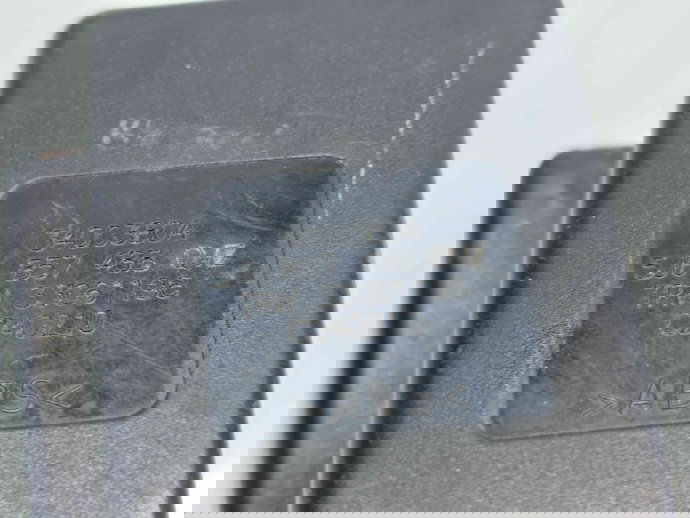  Capsa centura spate mijloc Skoda Fabia 2 Combi (5J, 545) [Fabr 2007-2014] 5J6857488