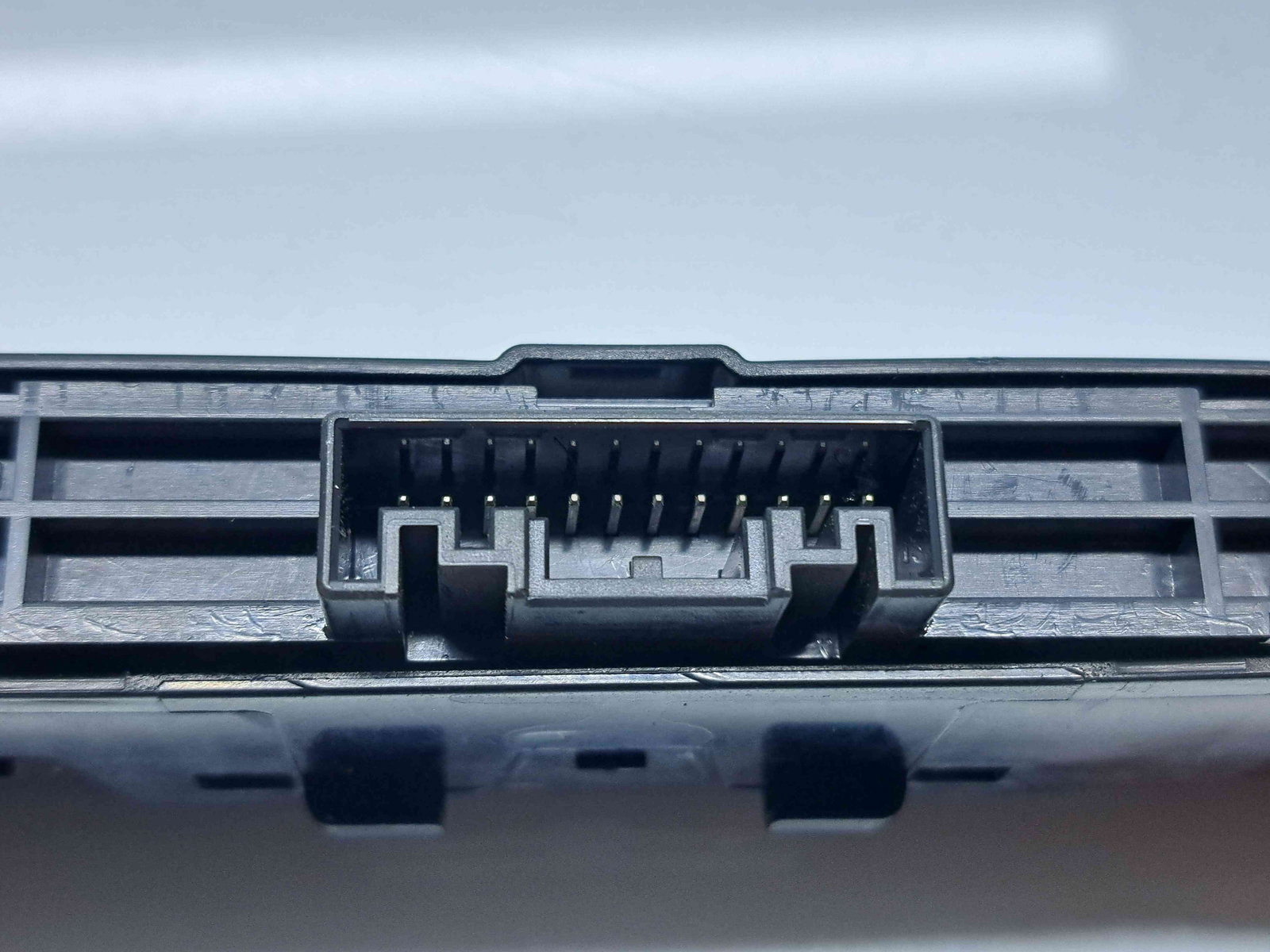 Butoane comenzi consola centrala Volkswagen Passat B8 Variant (3G5) [Fabr 2015-prezent] 3G2853769A - imagine 5