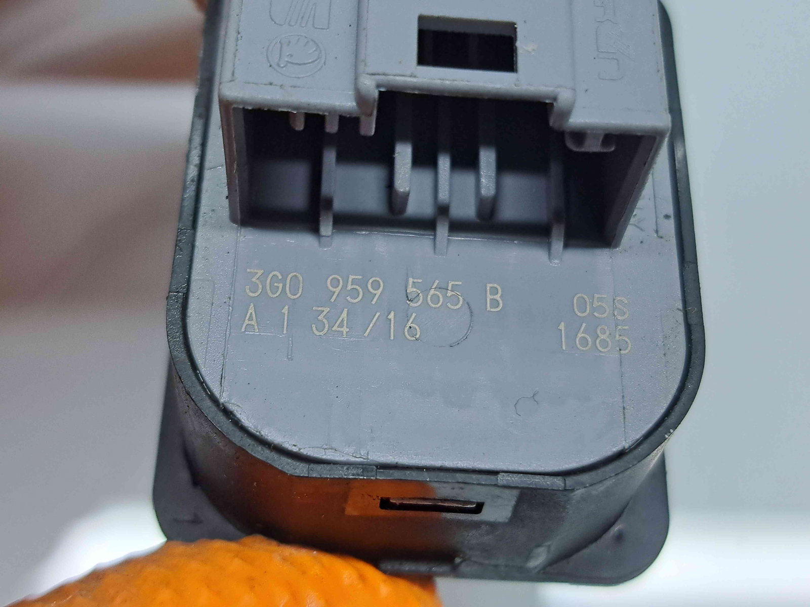 Buton reglaj oglinzi Volkswagen Passat B8 Variant (3G5) [Fabr 2015-prezent] 3G0959565B - imagine 4