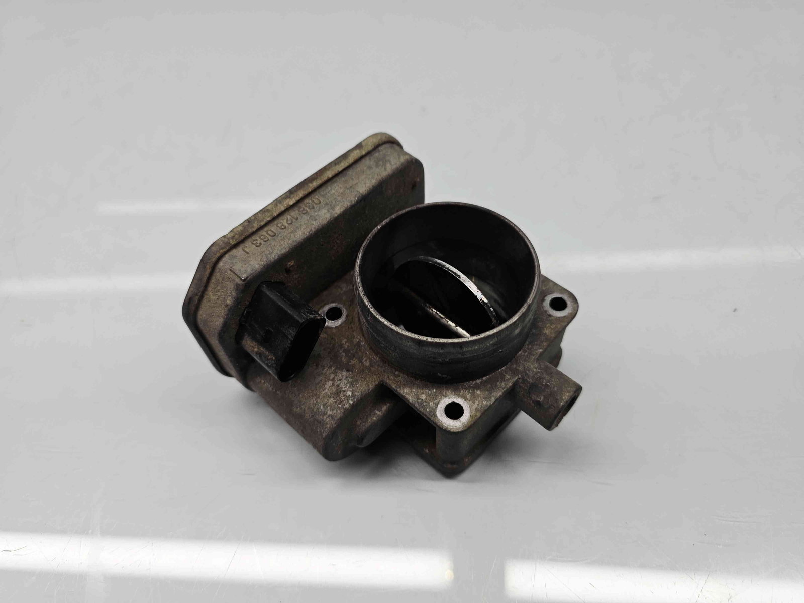 Clapeta acceleratie Volkswagen Caddy 3 (2KA, 2KH) [Fabr 2004-2009] 038128063J 2.0 TDI BST 51KW / 70CP - imagine 2