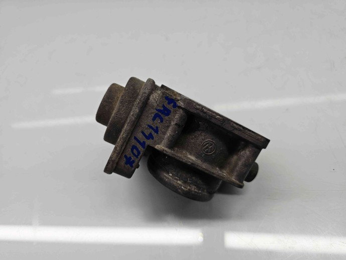 Clapeta acceleratie Volkswagen Caddy 3 (2KA, 2KH) [Fabr 2004-2009] 038128063J 2.0 TDI BST 51KW / 70CP