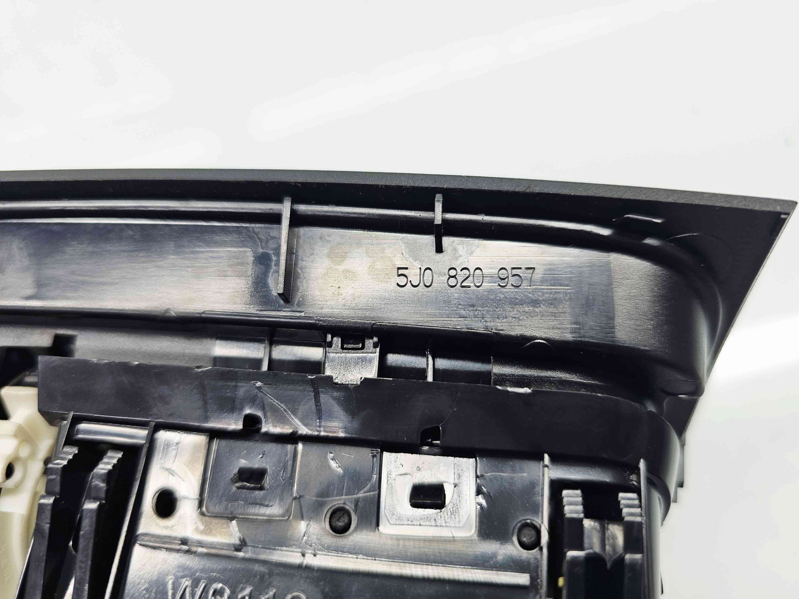 Grila aerisire centrala Skoda Fabia 2 (5J, 542) [Fabr 2007-2014] 5J0820957 - imagine 5