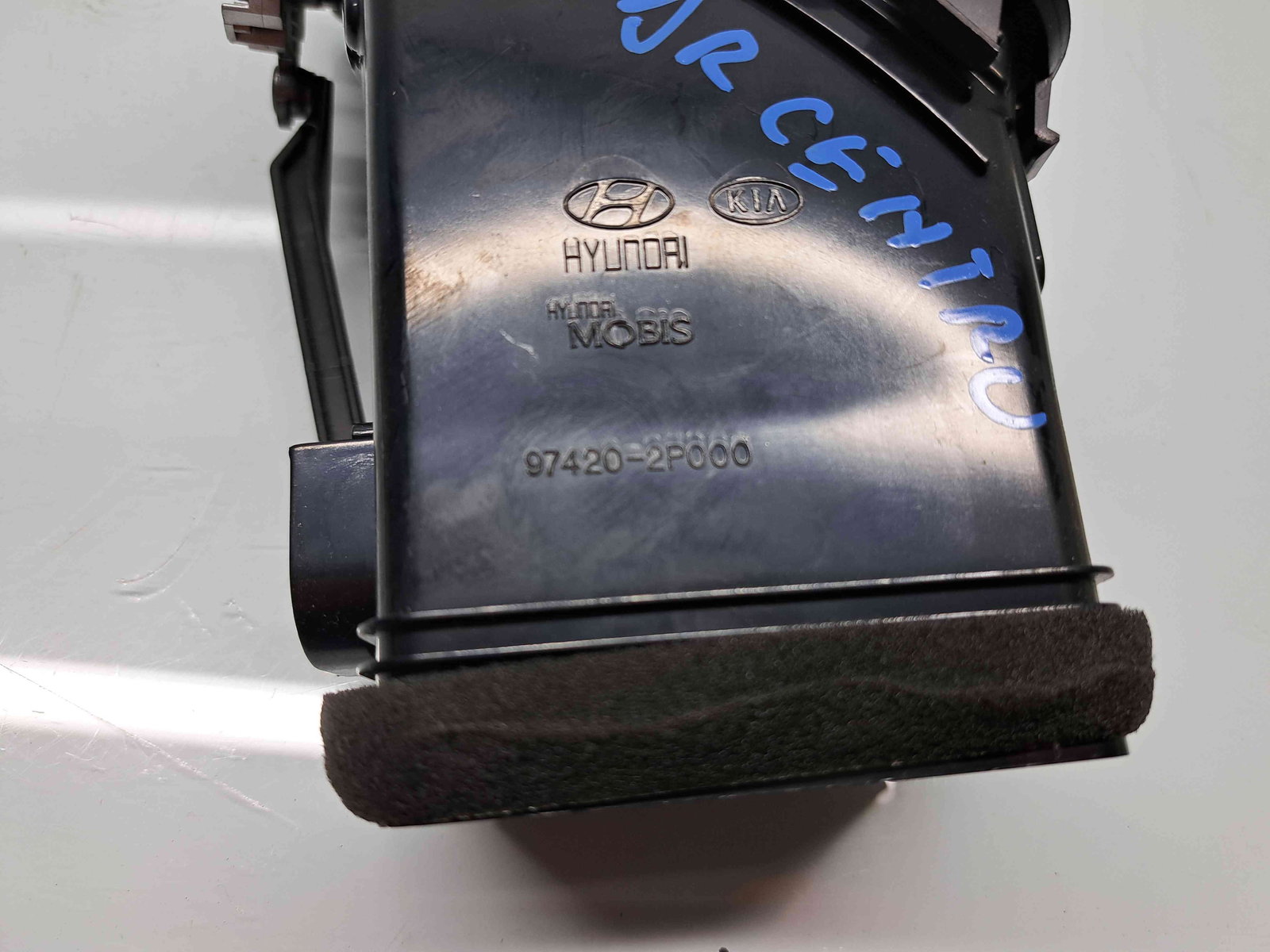 Grila aerisire centrala Kia Sorento 2 [Fabr 2009-2015] 97410-2P000 - imagine 3