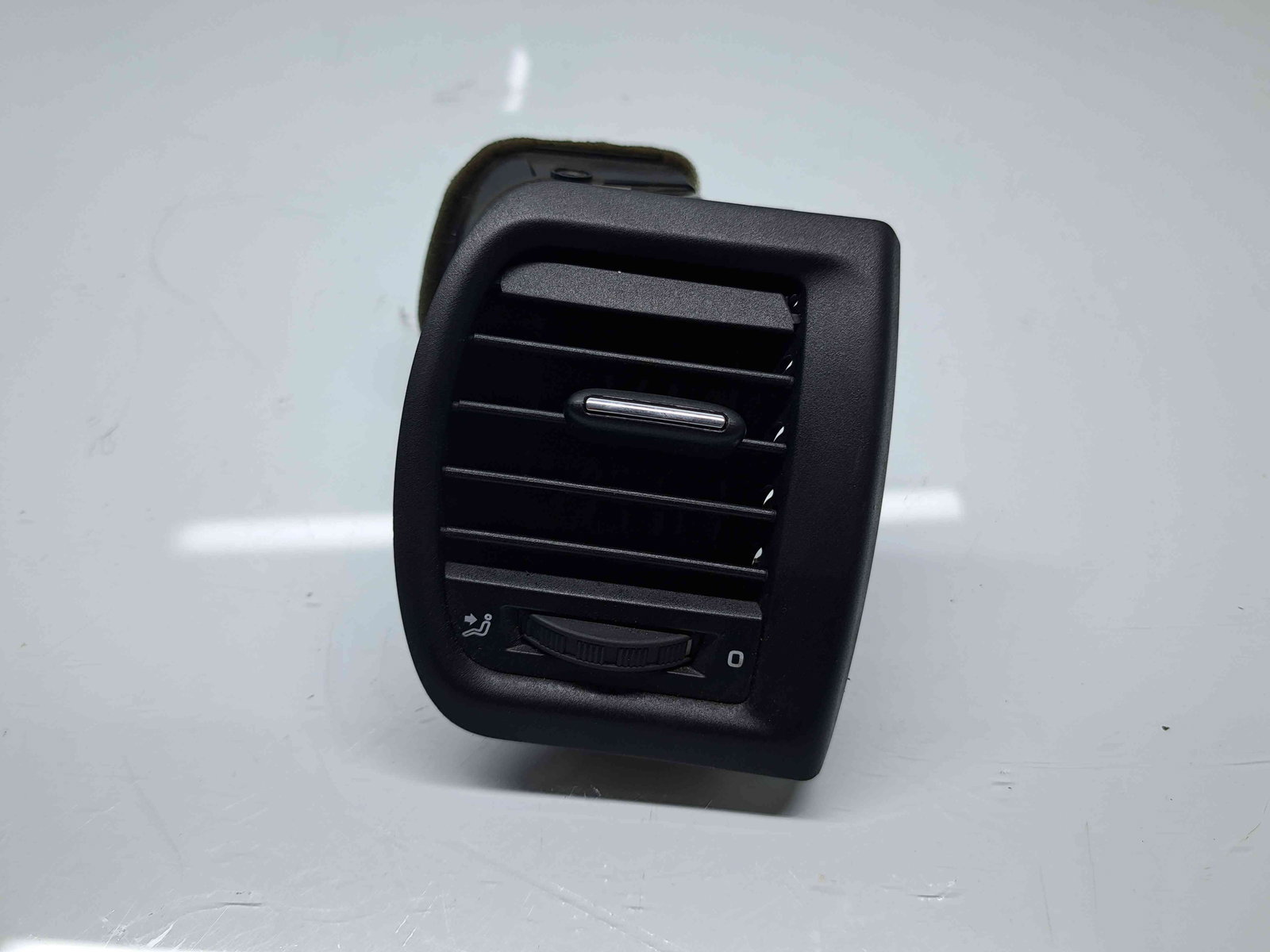 Grila aerisire dreapta Skoda Fabia 2 (5J, 542) [Fabr 2007-2014] 5J0819702 - imagine 1