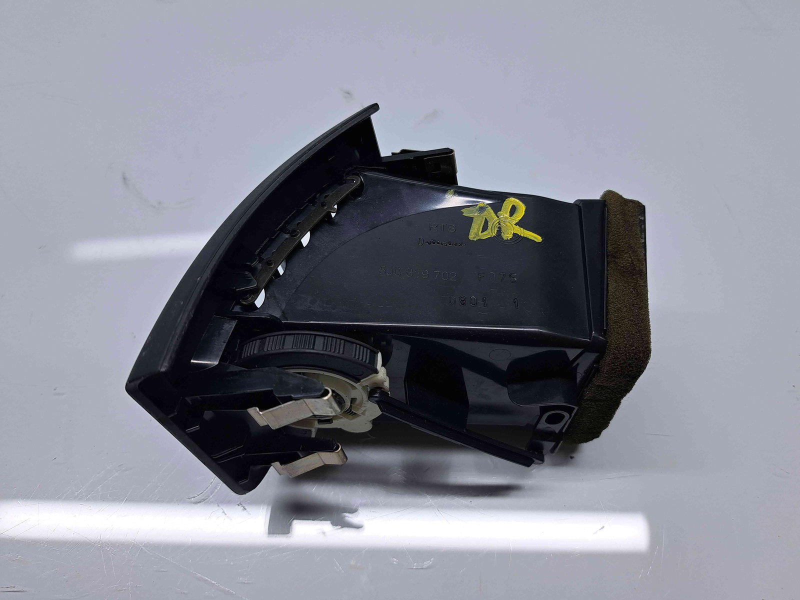 Grila aerisire dreapta Skoda Fabia 2 (5J, 542) [Fabr 2007-2014] 5J0819702 - imagine 2