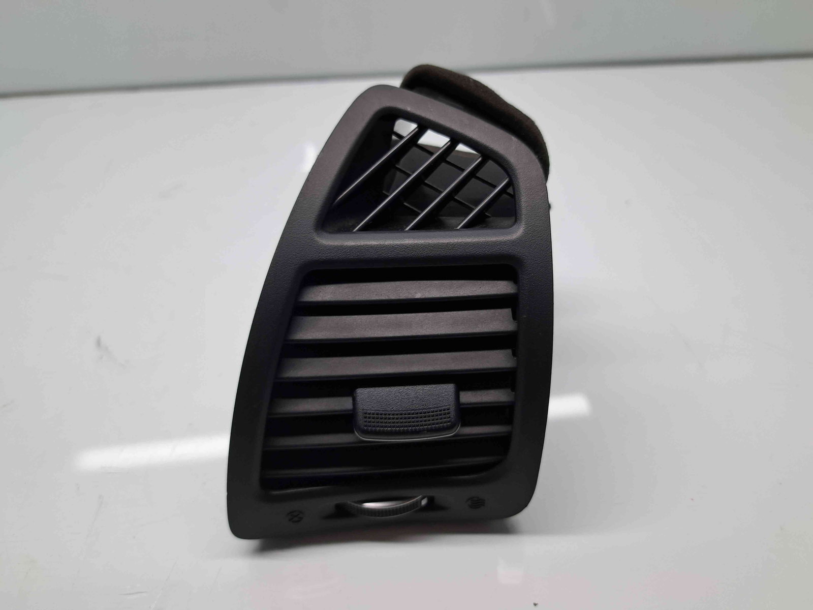 Grila aerisire stanga Kia Sorento 2 [Fabr 2009-2015] 97480-2P000 - imagine 1