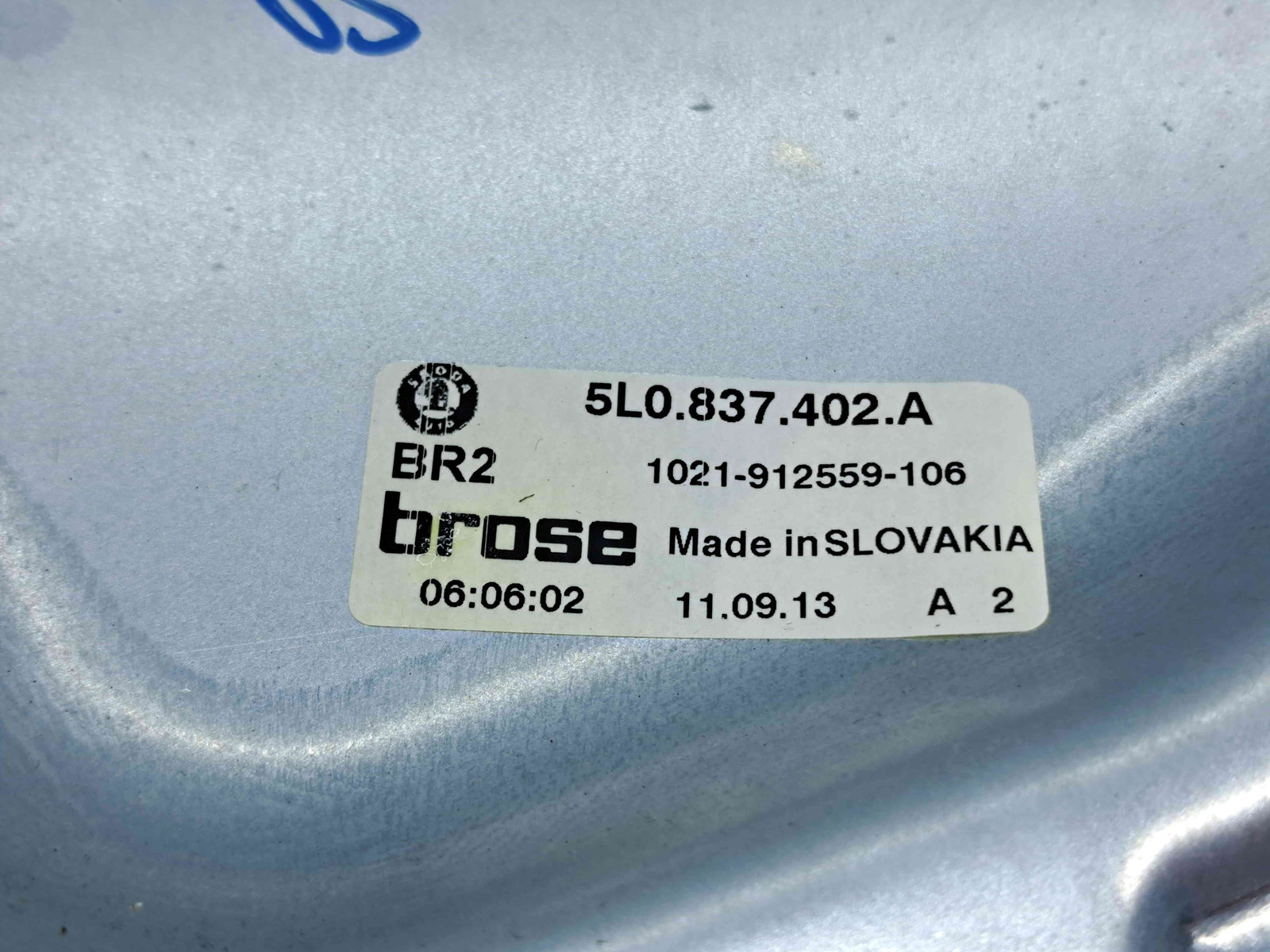 Macara electrica geam dreapta fata Skoda Yeti (5L) [Fabr 2009-2020] 5L0837402A - imagine 3