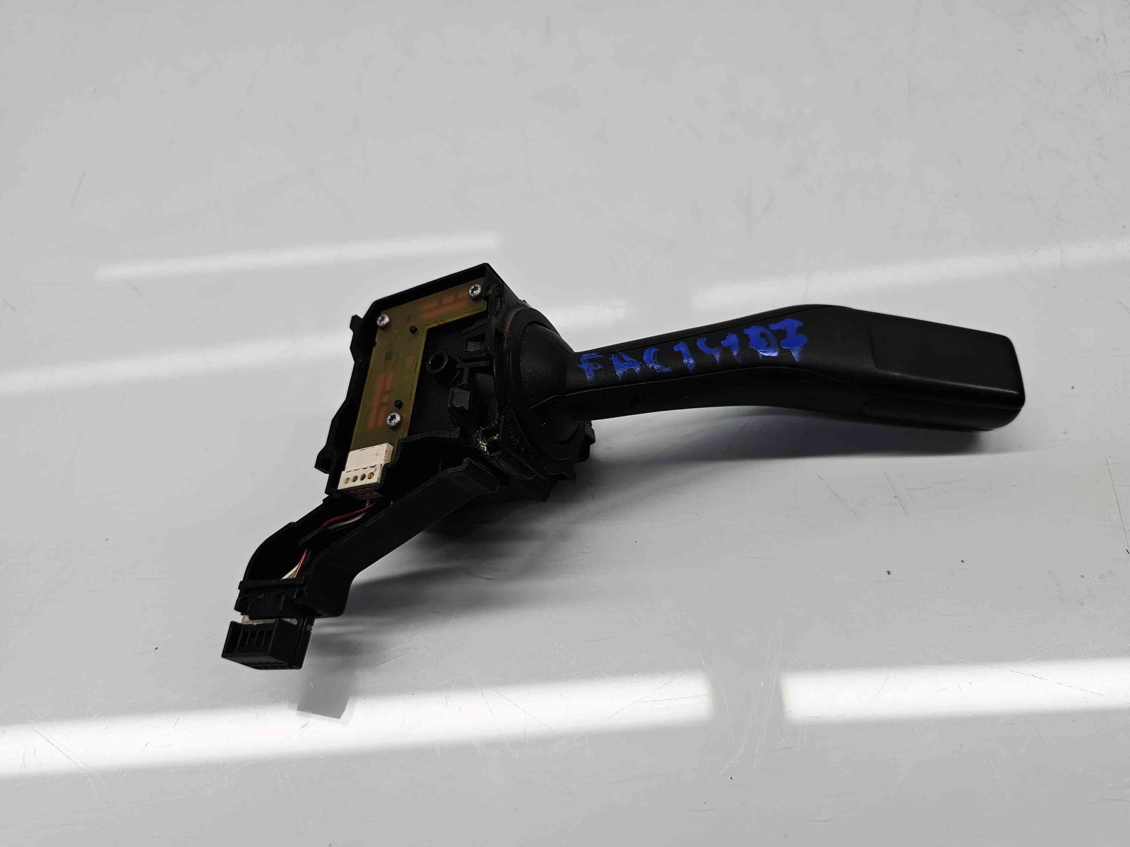 Maneta semnalizare Volkswagen Caddy 3 (2KA, 2KH) [Fabr 2004-2009] 1K0953513 - imagine 4