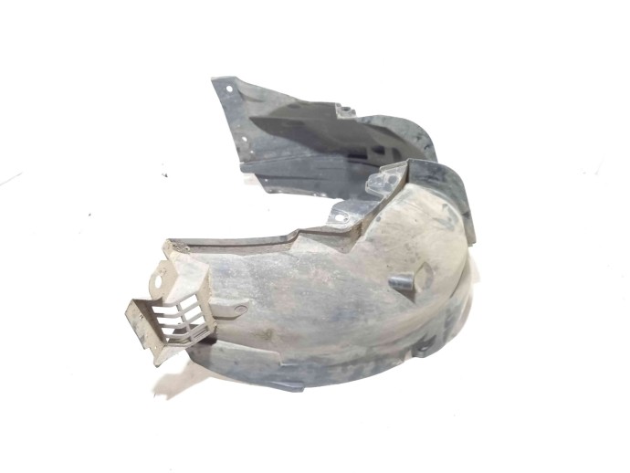 Carenaj roata stanga fata 638418129R Dacia Logan 2 1.5 K9K 2012-2022