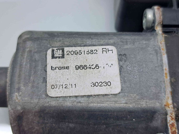 Motoras geam dreapta fata Opel Astra J [Fabr 2009-2015] 20951582
