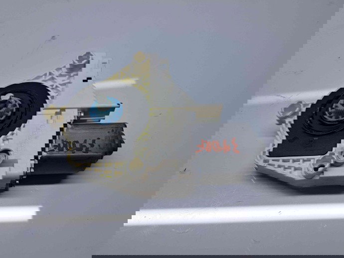 Motoras geam dreapta fata Skoda Yeti (5L) [Fabr 2009-2020] 8K0959812A