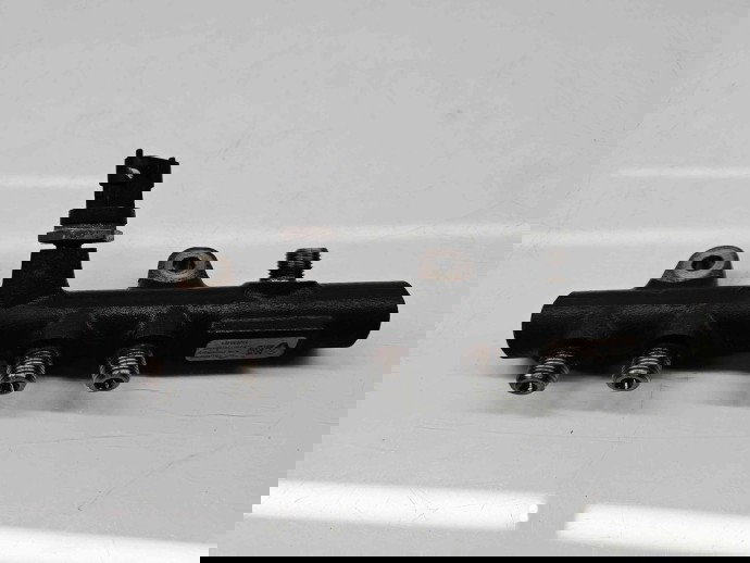 Rampa injectoare  Dacia Logan 2 [Fabr 2012-2020] 175215346R 1.5 dCi K9K608 66KW / 90CP