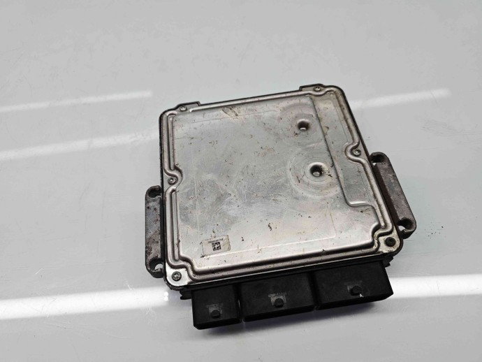 Calculator motor ECU Renault Clio 4 [Fabr 2012-prezent] 237102747R 1.5 dCi K9K608 66KW / 90CP