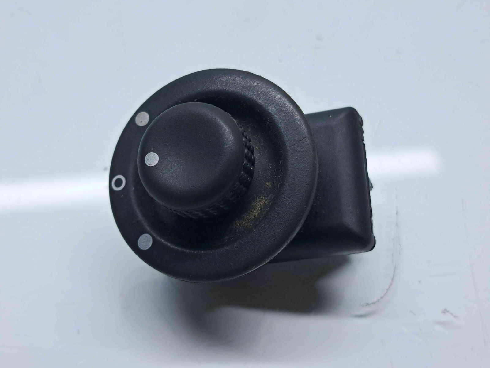 Buton reglaj oglinzi Renault Clio 4 [Fabr 2012-prezent] 255706283R - imagine 1