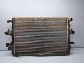 Radiator apa Volkswagen Transporter 5 (7HB, 7HJ) [Fabr 2004-2013] OEM 2.0 TDI CAAA 62KW  / 85CP